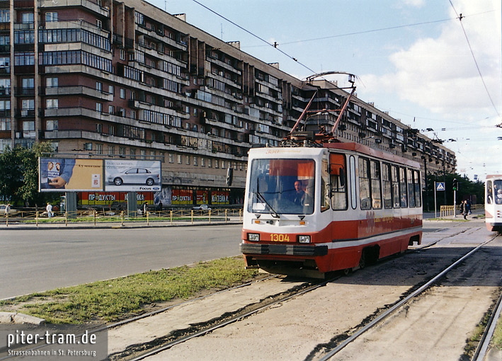 1304-Bucharestkaja-uliza-01